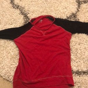 A fishnet red shirt.